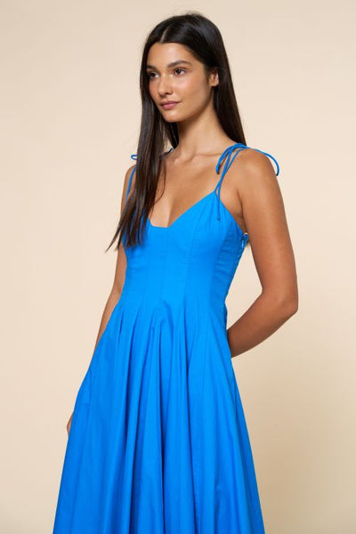 FIT & FLARE MAXI DRESS