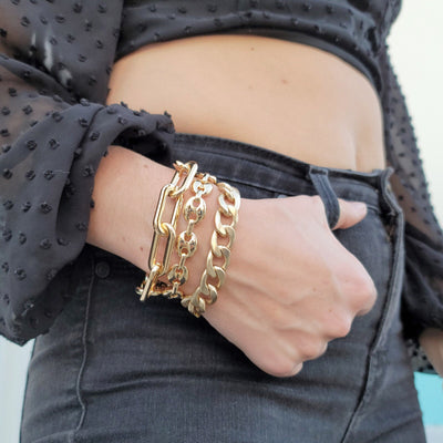 OVERSIZED PAPERCLIP BRACELET